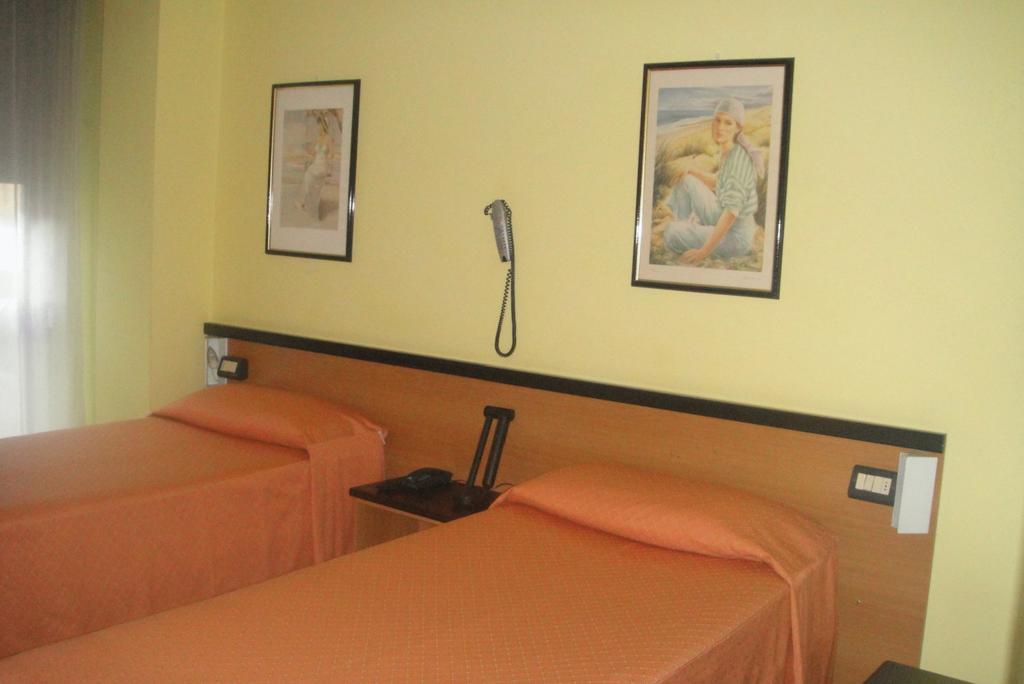 Hotel Scala Nord Milano Phòng bức ảnh