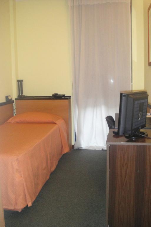 Hotel Scala Nord Milano Phòng bức ảnh