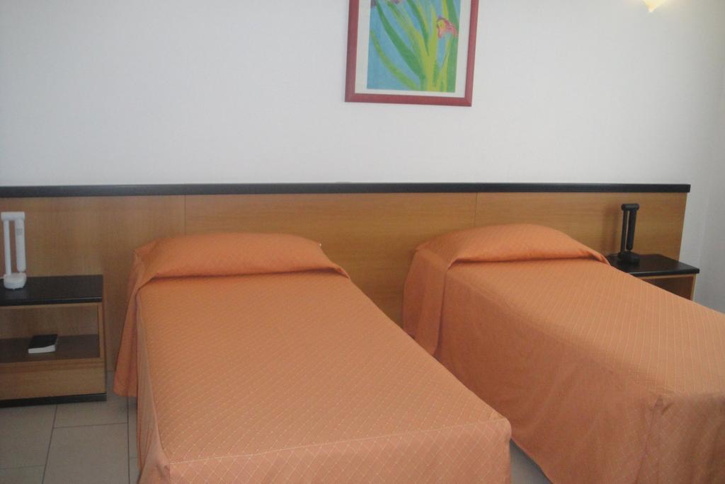 Hotel Scala Nord Milano Phòng bức ảnh