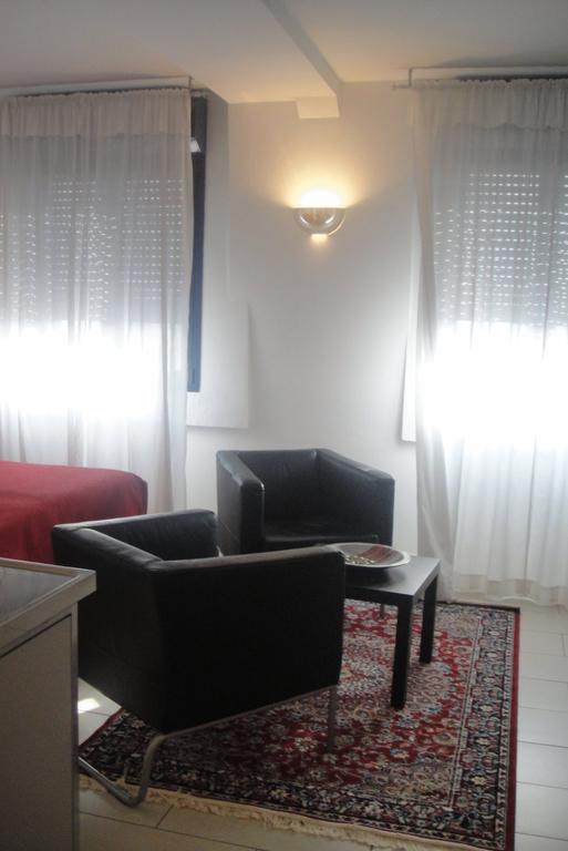 Hotel Scala Nord Milano Phòng bức ảnh