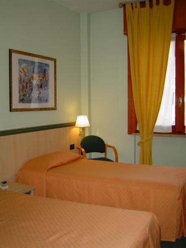 Hotel Scala Nord Milano Phòng bức ảnh